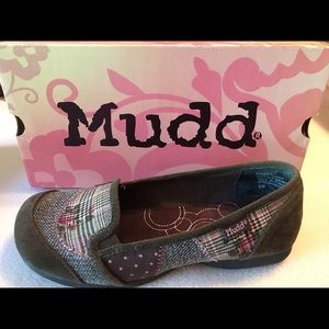 Brown floral/patchwork design slip on flats